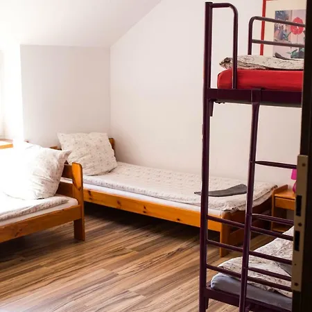 Albergue Okecie 39 - I Parking Blisko Lotnisko Okecie Varsóvia