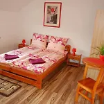 Hostal Okecie 39 - I Parking Blisko Lotnisko Okecie *