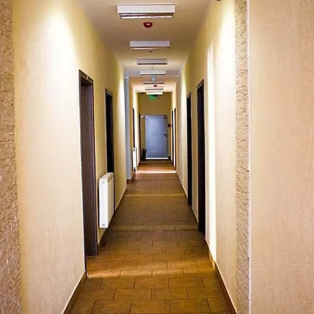 אכסניה Okecie 39 - I Parking Blisko Lotnisko Okecie ורשה