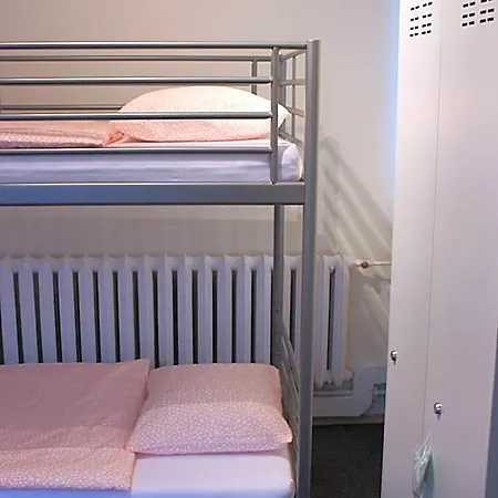 Albergue Okecie 39 - I Parking Blisko Lotnisko Okecie
