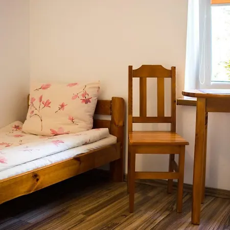 Okęcie 39 - Free Transfer To Airport Hostel Warszawa