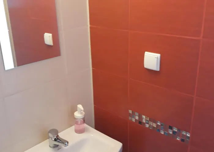 Okecie 39 - I Parking Blisko Lotnisko Okecie Hostel *