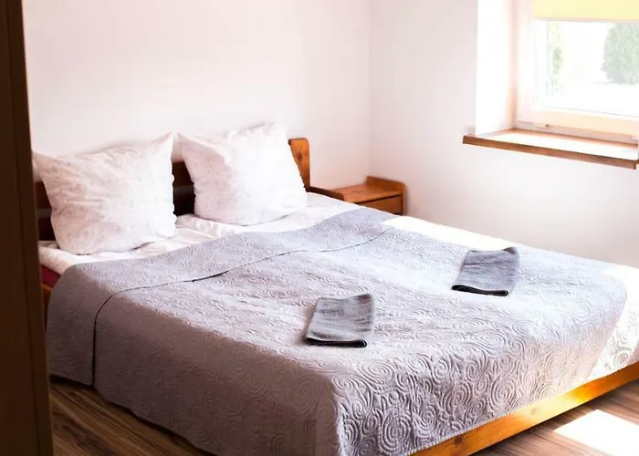 Vandrerhjem Okecie 39 - I Parking Blisko Lotnisko Okecie *