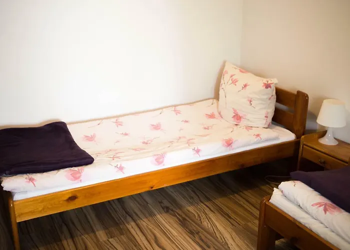 אכסניה Okecie 39 - I Parking Blisko Lotnisko Okecie