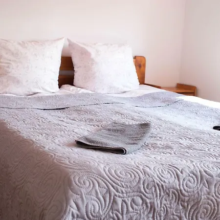 Okecie 39 - I Parking Blisko Lotnisko Okecie Hostal *