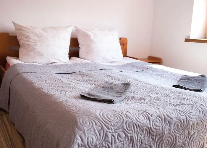 Okecie 39 - I Parking Blisko Lotnisko Okecie Hostel *